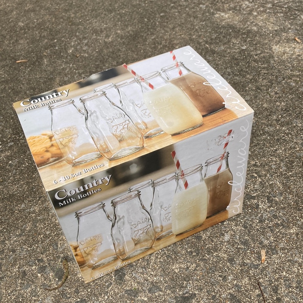 NIB country milk bottles - set of 6